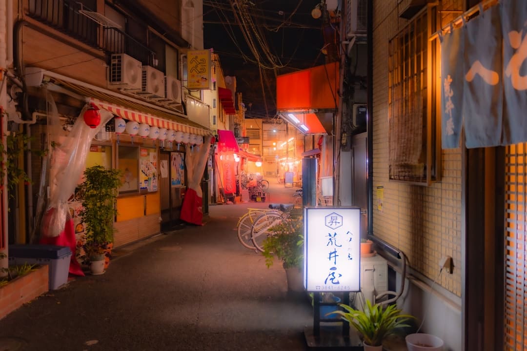 对话花丛冷眼：逃顶2015股灾，32年A股活化石的生存指南